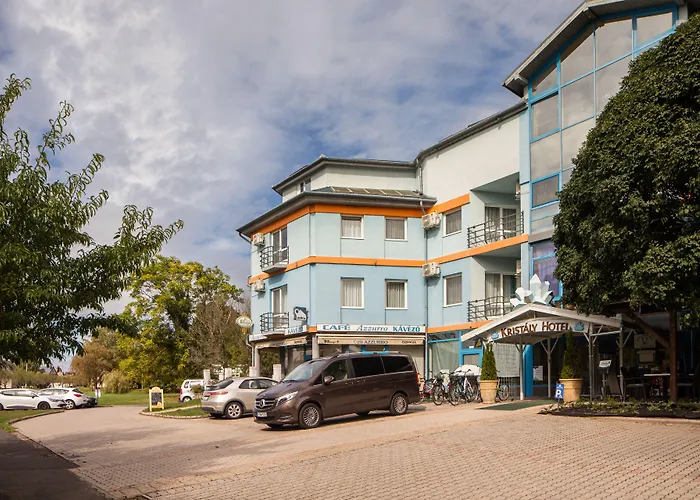 Kristaly Hotel
